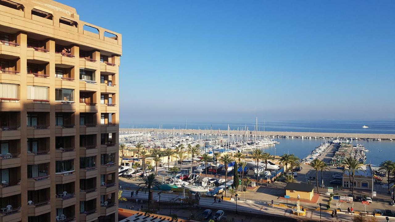 Seafront Luxury Studio In Las Palmeras Hotel Фуэнхирола Экстерьер фото